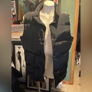 Men’s Lands’ End Black Down Puffer Vest-L